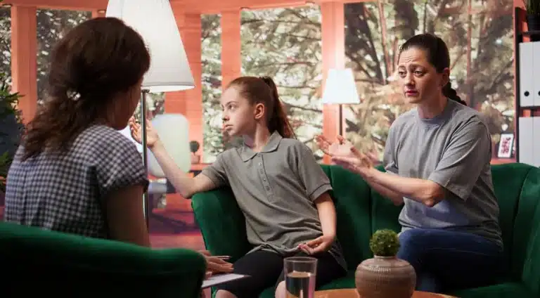 CBT, DBT, and ACT Therapy for Young People at Holina